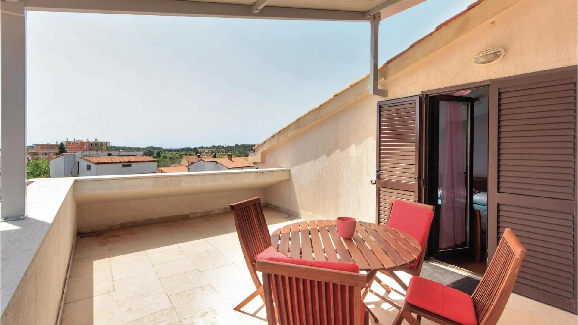 Lovely Home In Pula With Kitchen クロアチア