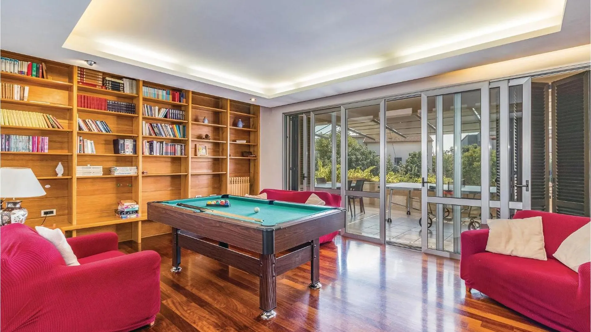 Lovely Home In Pula With Kitchen