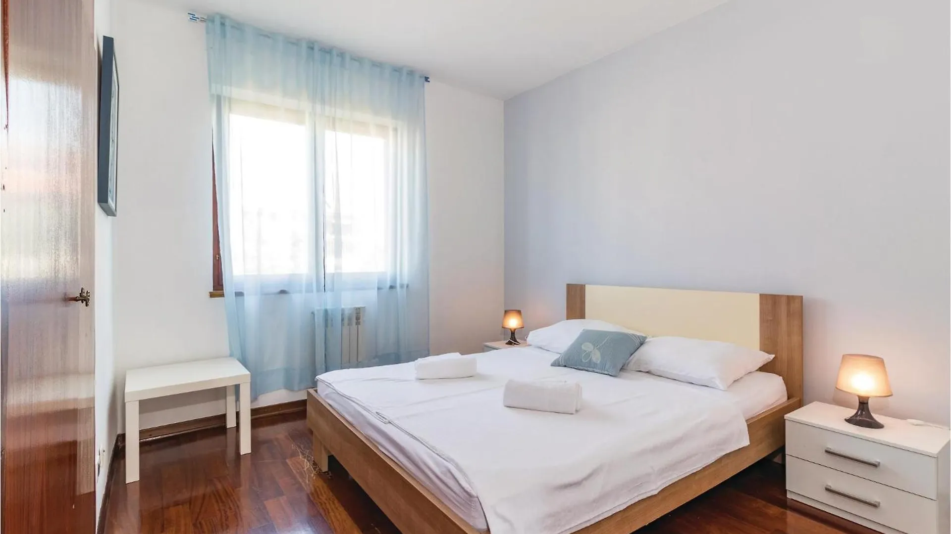 Lovely Home In Pula With Kitchen