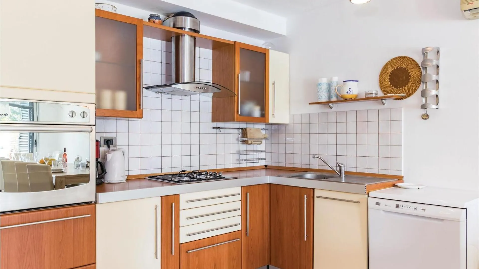 別荘 Lovely Home In Pula With Kitchen