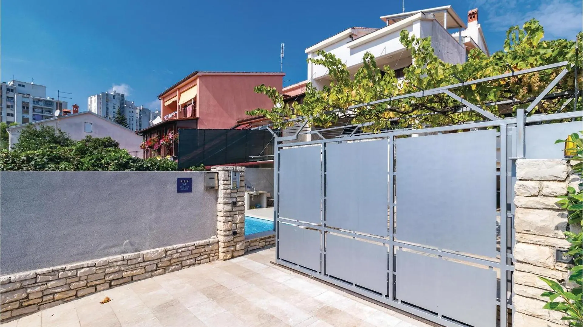 Lovely Home In Pula With Kitchen 0*,